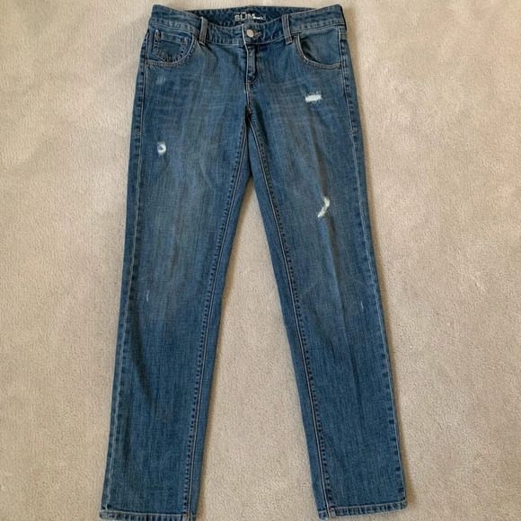 NEW York & Company Low waist Slim slouch leg. size 4 - Picture 3 of 15